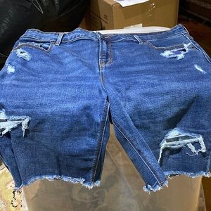 Old Navy distressed jean Bermuda shorts